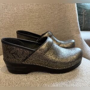 Dansko Metallic Floral Clogs size 38